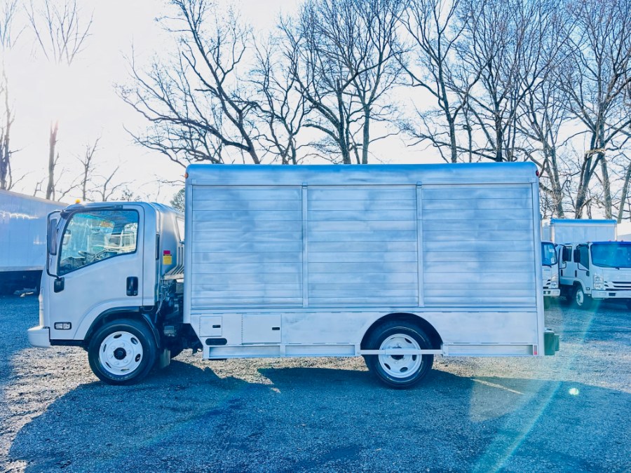 2017 Isuzu NRR - Photo 6