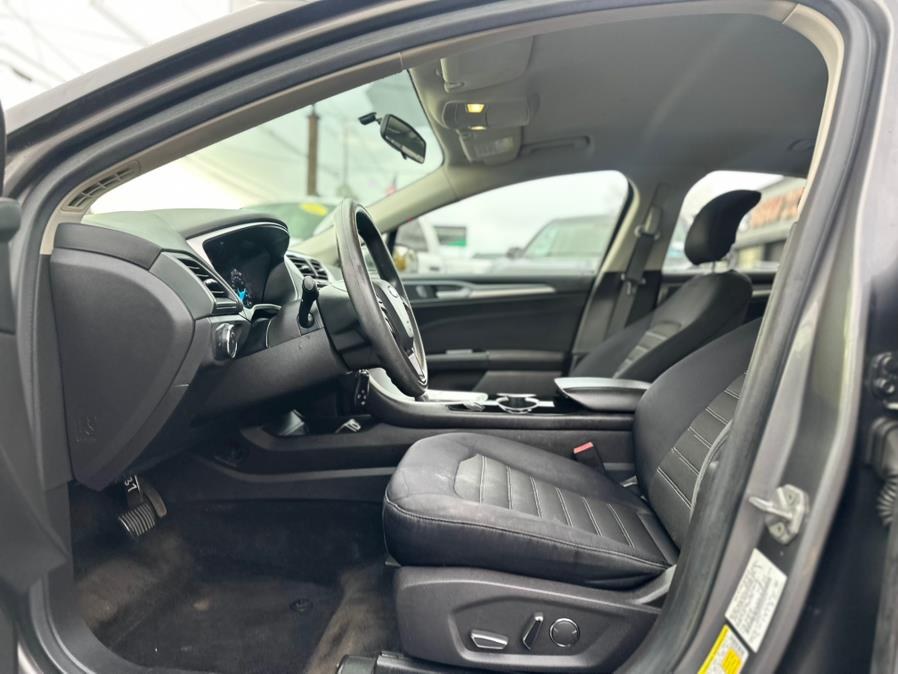 2014 Ford Fusion SE - Photo 10