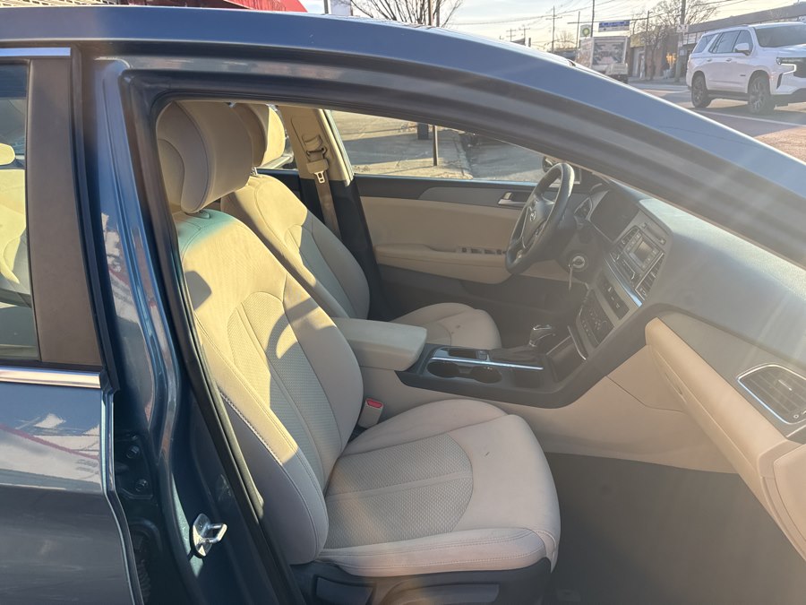 2017 Hyundai Sonata SE - Photo 29