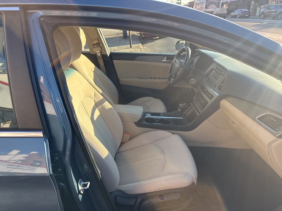 2017 Hyundai Sonata SE - Photo 28