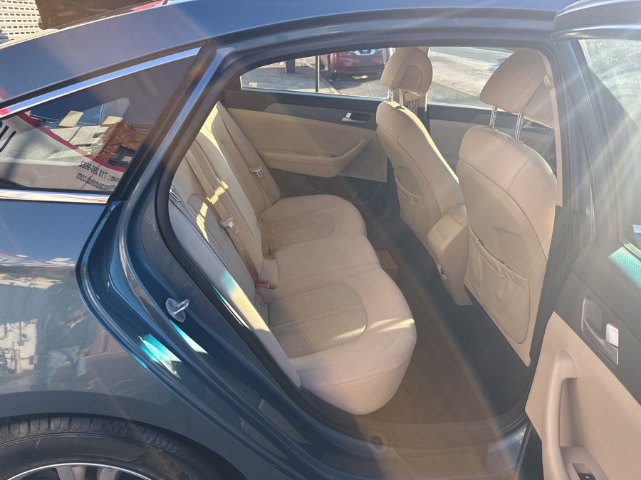 2017 Hyundai Sonata SE - Photo 32