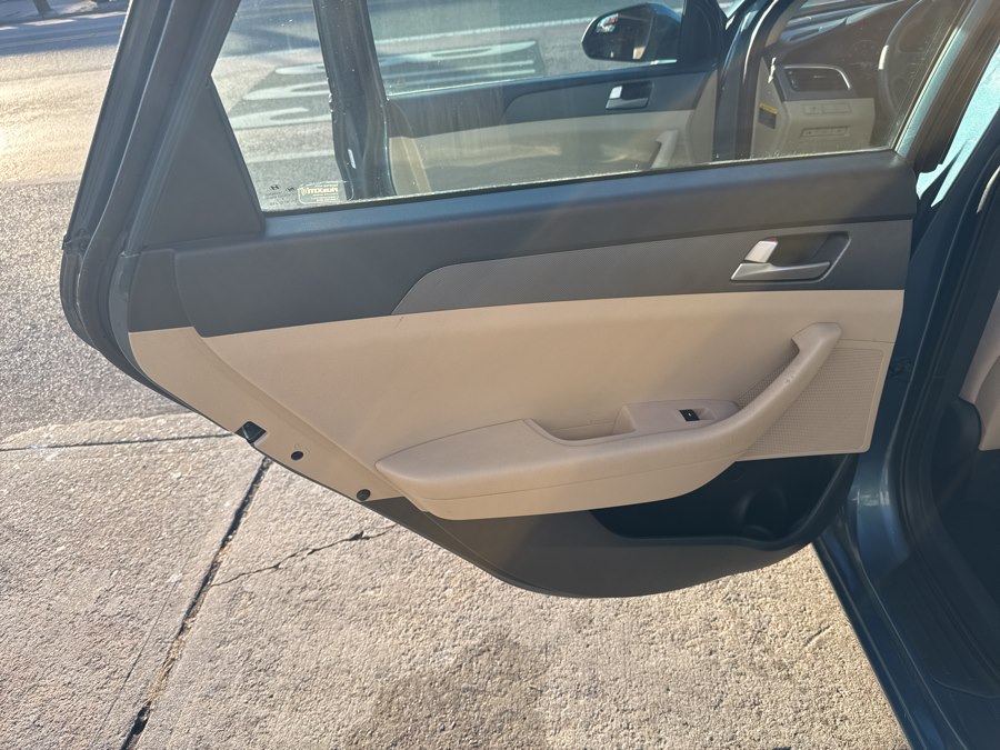 2017 Hyundai Sonata SE - Photo 23