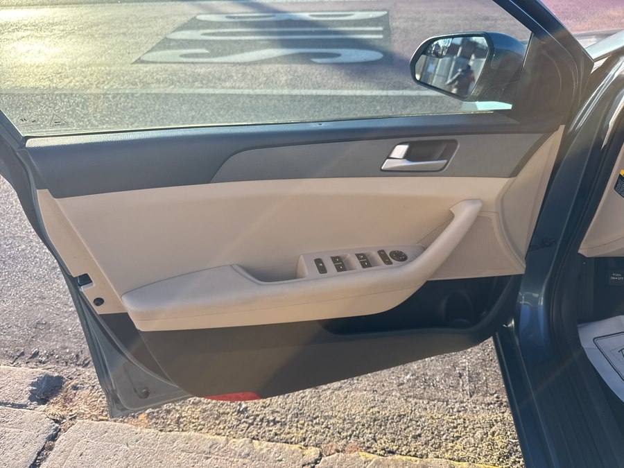 2017 Hyundai Sonata SE - Photo 11