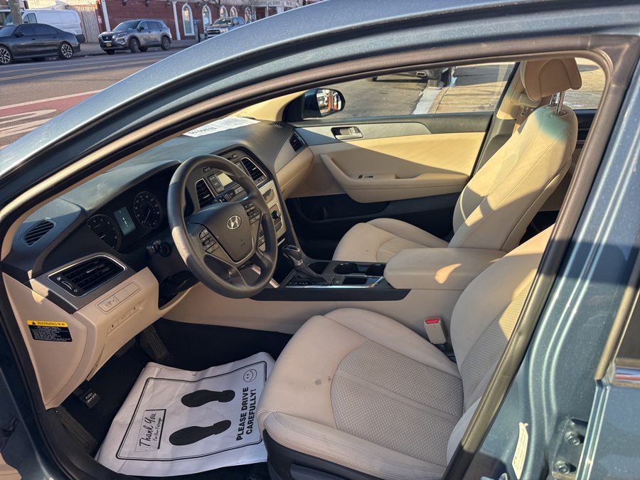 2017 Hyundai Sonata SE - Photo 12