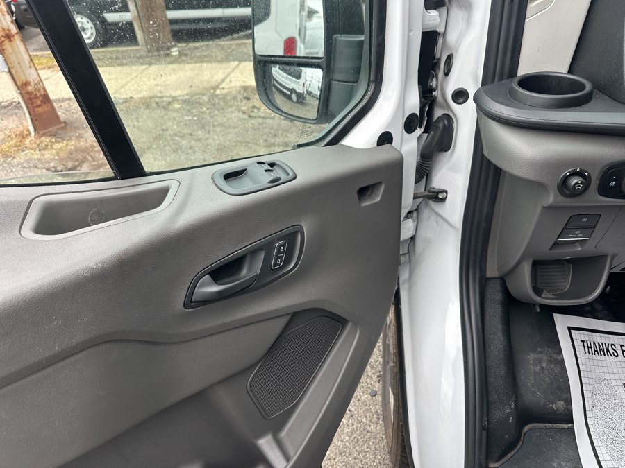 2024 Ford Transit Passenger Van XL - Photo 26