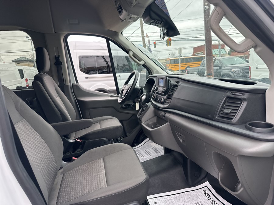 2024 Ford Transit Passenger Van XL - Photo 29