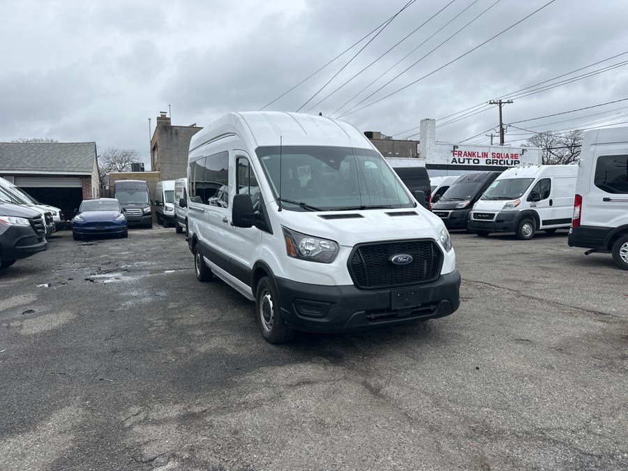 2024 Ford Transit Passenger Van XL - Photo 2