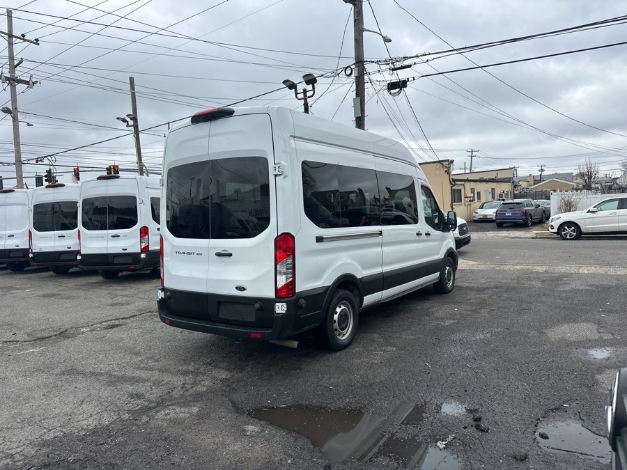 2024 Ford Transit Passenger Van XL - Photo 4