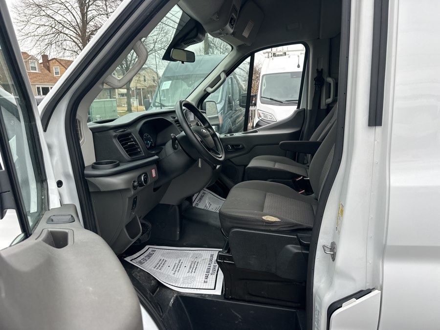 2024 Ford Transit Passenger Van XL - Photo 23