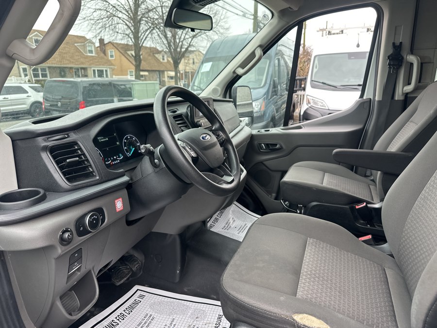 2024 Ford Transit Passenger Van XL - Photo 28