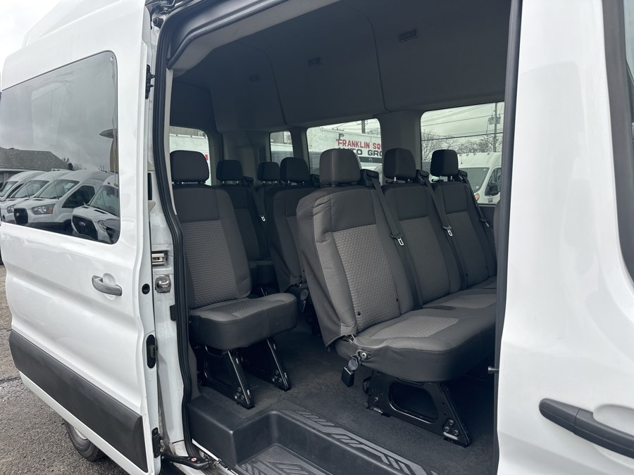 2024 Ford Transit Passenger Van XL - Photo 11