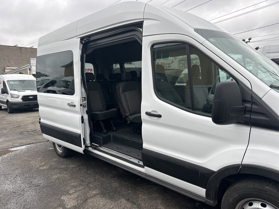 2024 Ford Transit Passenger Van XL - Photo 10
