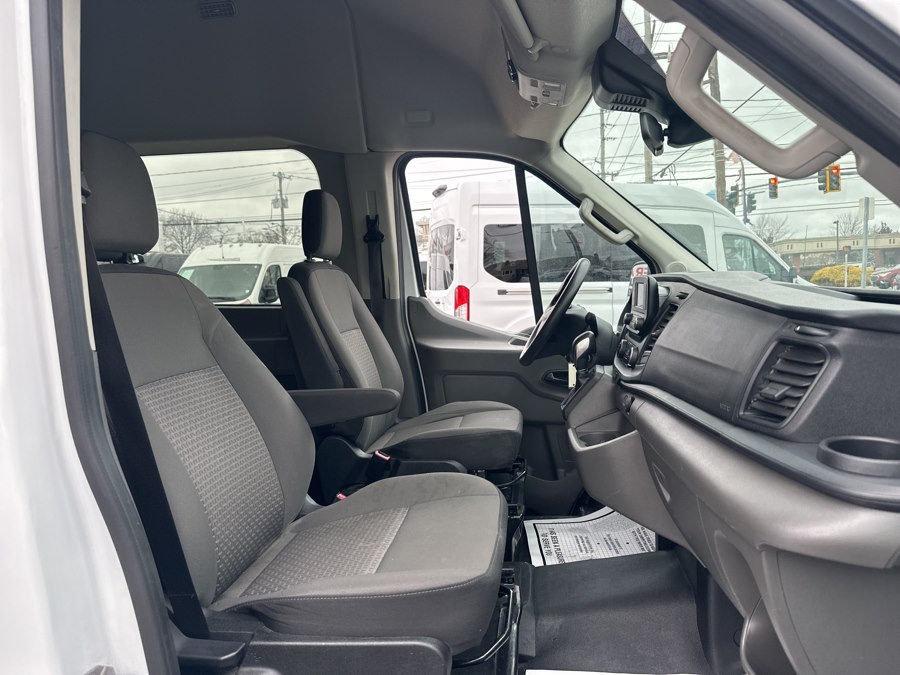 2024 Ford Transit Passenger Van XL - Photo 33