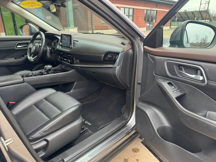 2021 Nissan Rogue SV - Photo 22