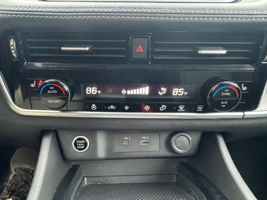 2021 Nissan Rogue SV - Photo 16