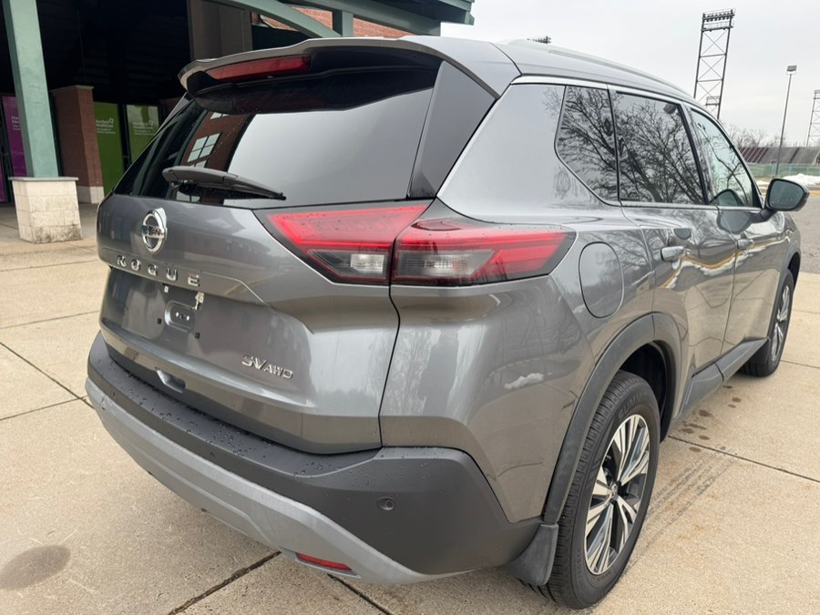2021 Nissan Rogue SV - Photo 9
