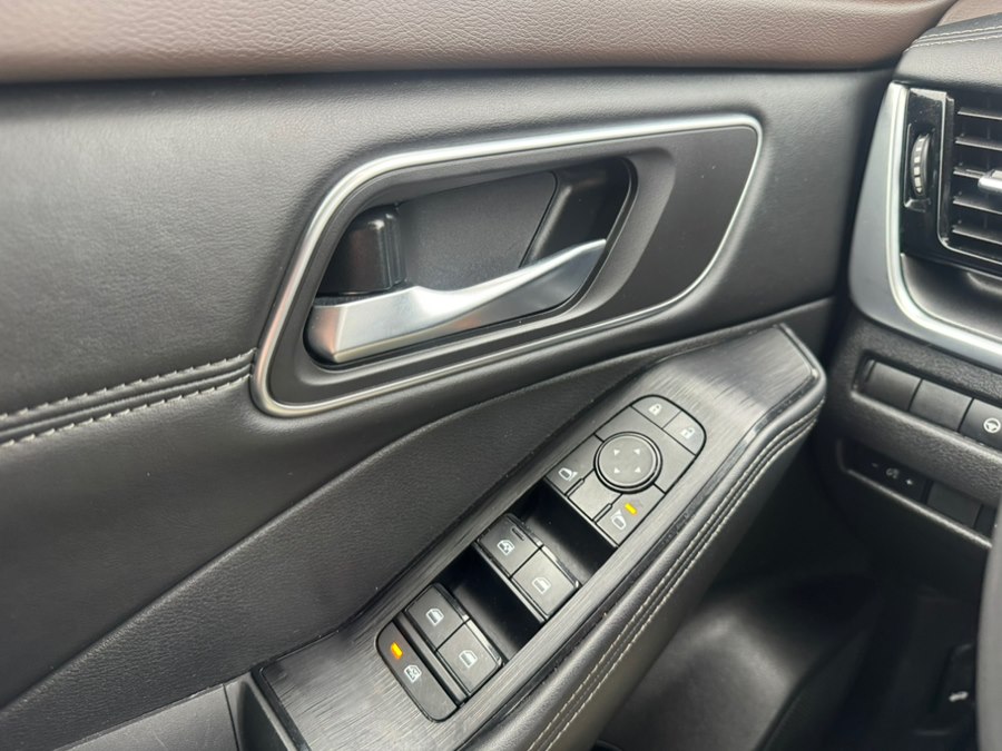 2021 Nissan Rogue SV - Photo 18