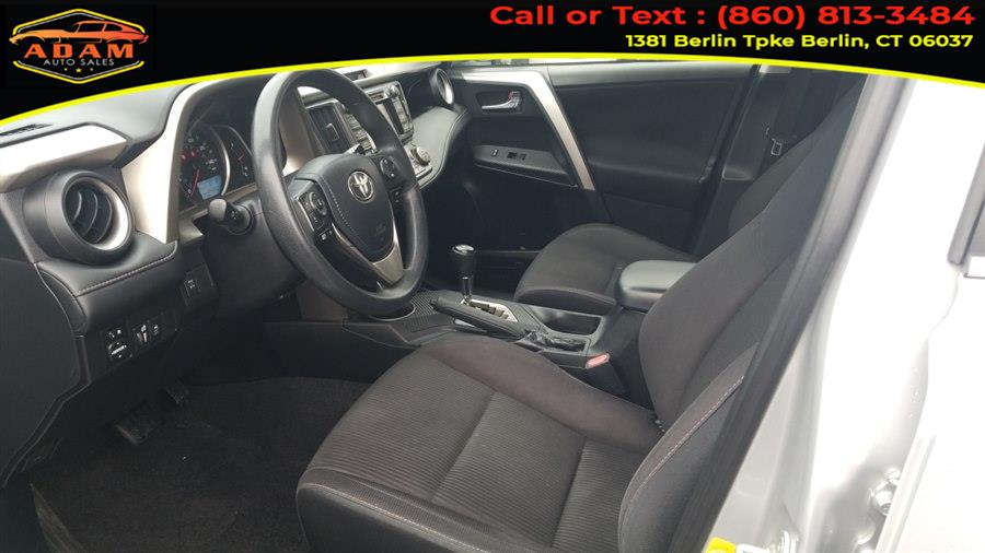 2015 Toyota RAV4 XLE - Photo 8