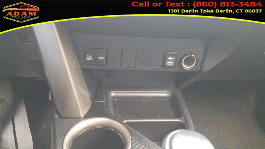 2015 Toyota RAV4 XLE - Photo 13