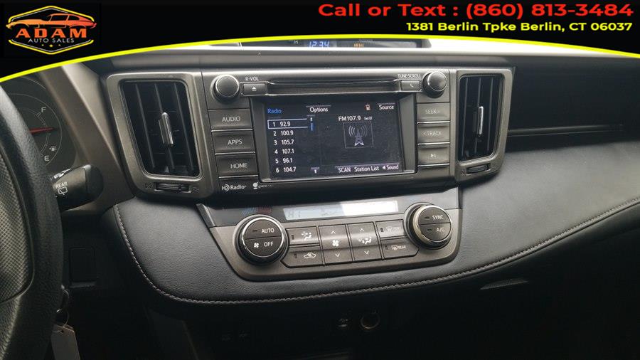 2015 Toyota RAV4 XLE - Photo 12