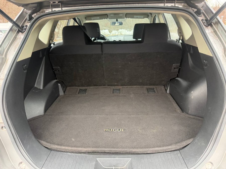2011 Nissan Rogue SV - Photo 18