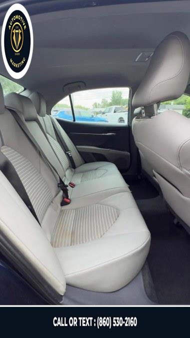 2021 Toyota Camry SE - Photo 6
