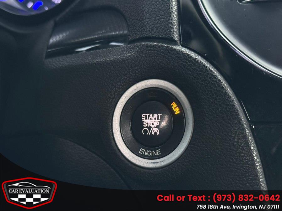 2016 Chrysler 300 S - Photo 21
