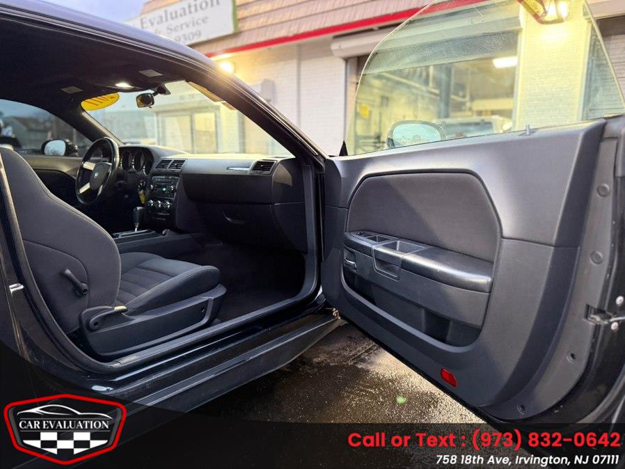 2010 Dodge Challenger SE - Photo 11