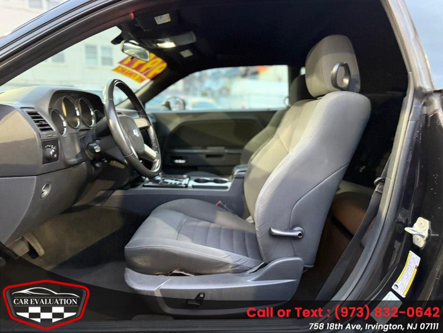 2010 Dodge Challenger SE - Photo 9