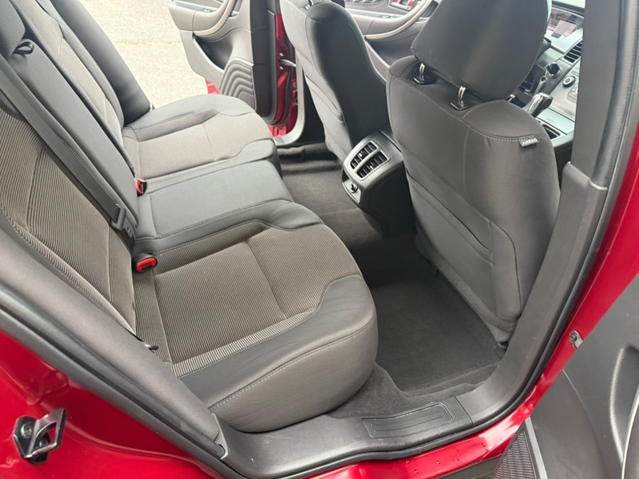 2019 Ford Taurus SEL - Photo 10