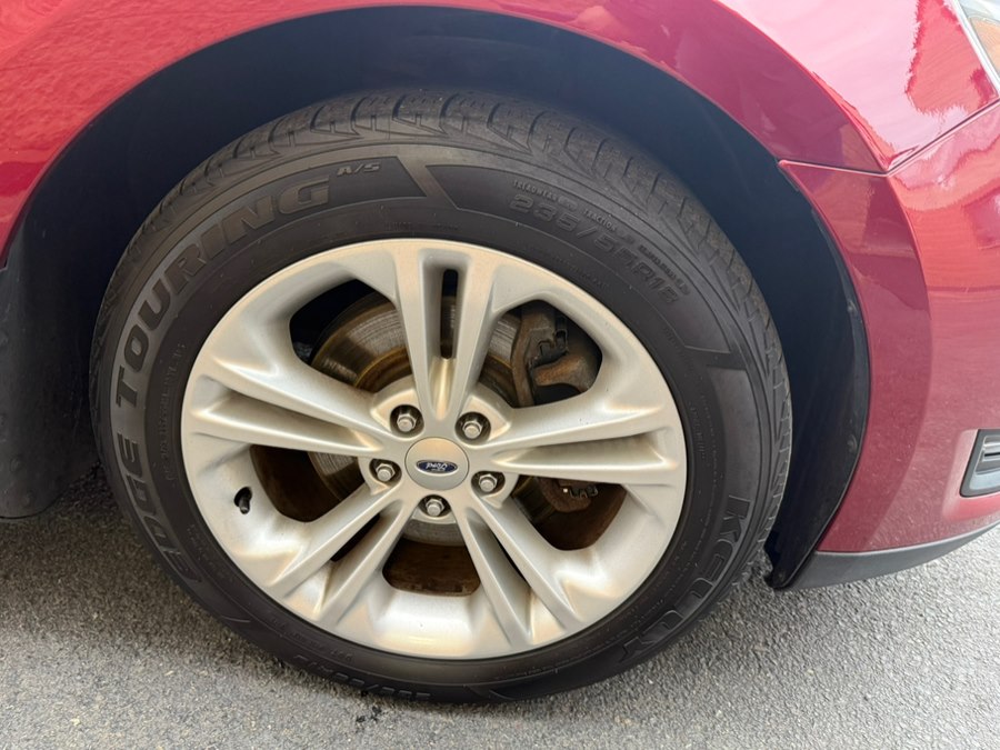 2019 Ford Taurus SEL - Photo 6
