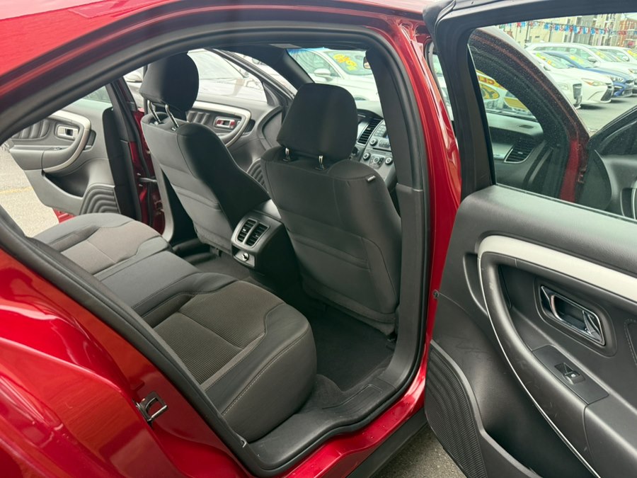 2019 Ford Taurus SEL - Photo 9