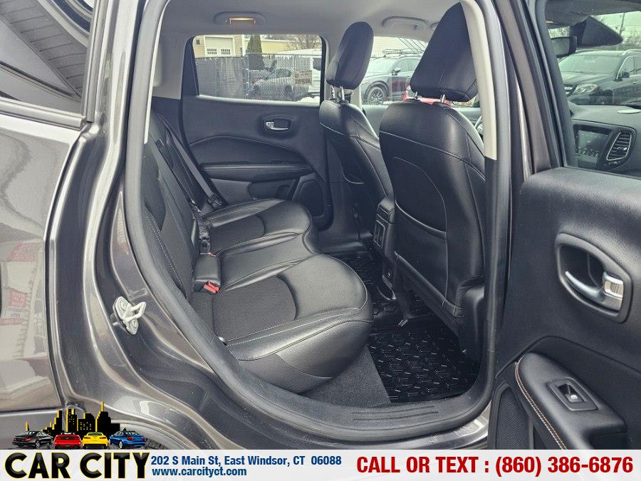 2020 Jeep Compass Latitude - Photo 13