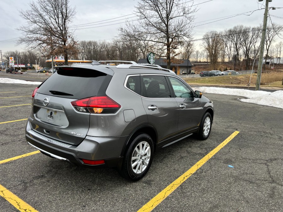2017 Nissan Rogue SV - Photo 6