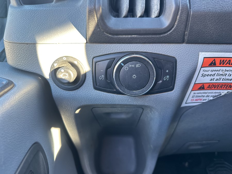 2018 Ford Transit Wagon XL - Photo 28