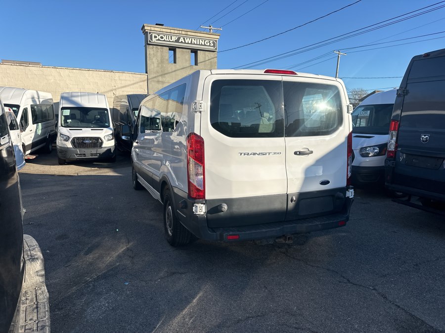 2018 Ford Transit Wagon XL - Photo 6