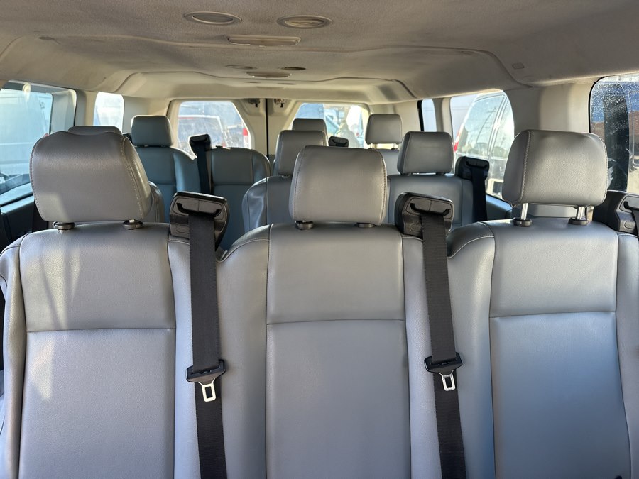 2018 Ford Transit Wagon XL - Photo 22