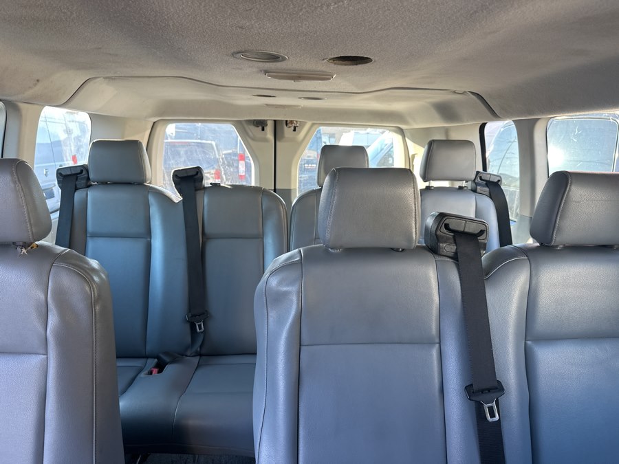 2018 Ford Transit Wagon XL - Photo 23
