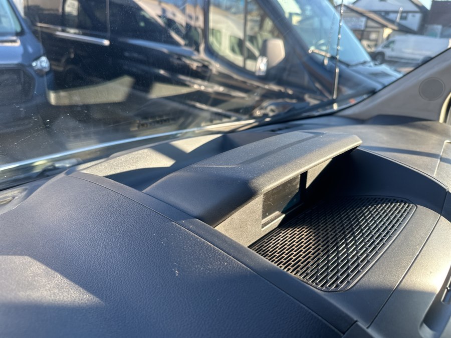 2018 Ford Transit Wagon XL - Photo 38