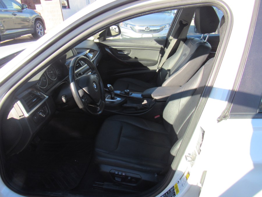 2013 BMW 3 Series 320i - Photo 24