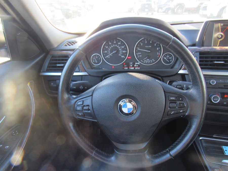 2013 BMW 3 Series 320i - Photo 9