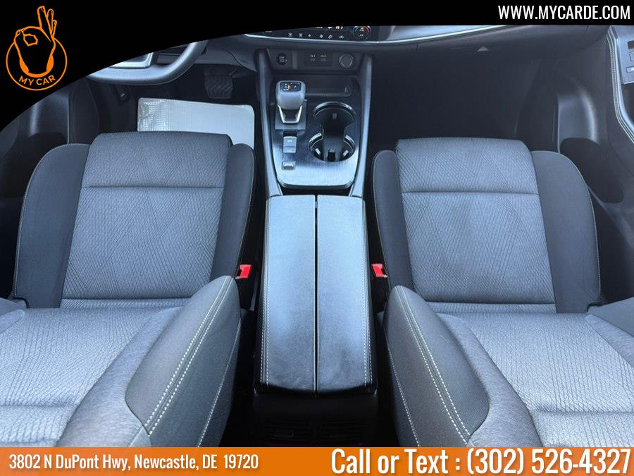 2024 Nissan Rogue SV - Photo 28