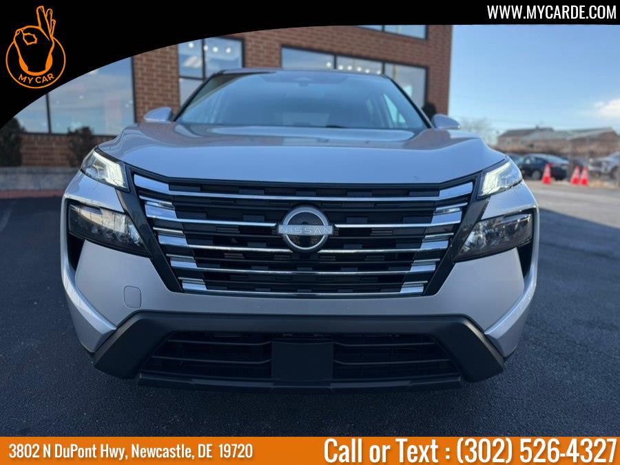 2024 Nissan Rogue SV - Photo 4
