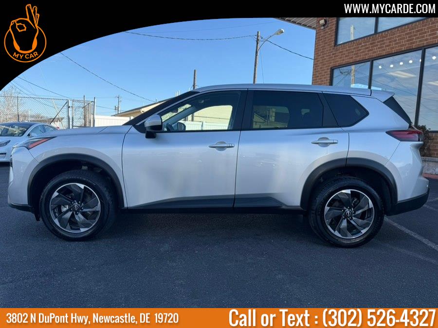 2024 Nissan Rogue SV - Photo 5