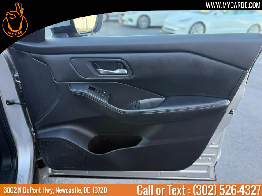 2024 Nissan Rogue SV - Photo 12