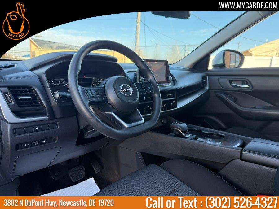 2024 Nissan Rogue SV - Photo 23