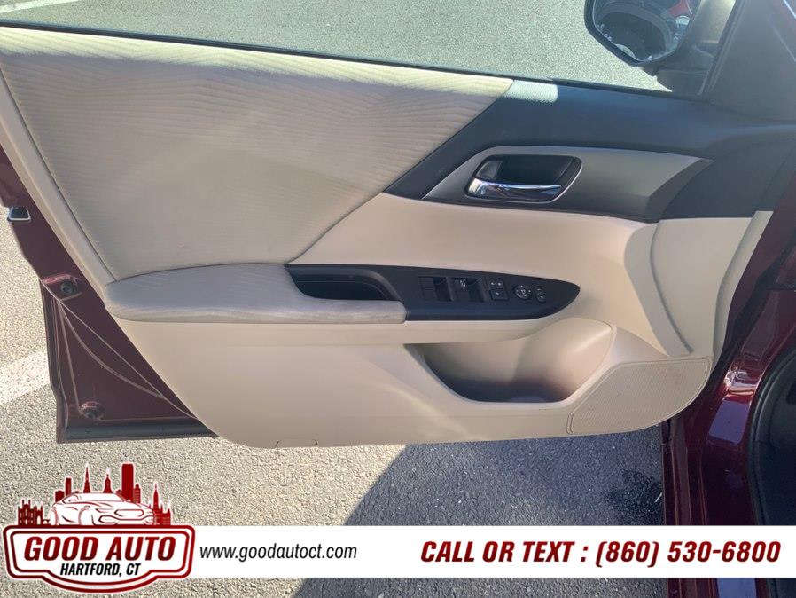 2015 Honda Accord LX - Photo 8