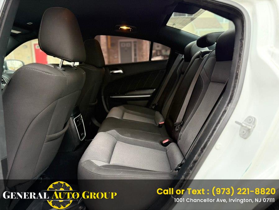 2022 Dodge Charger SXT - Photo 6