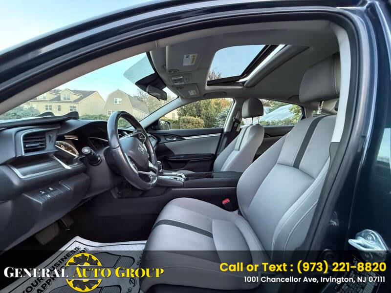 2019 Honda Civic EX - Photo 10