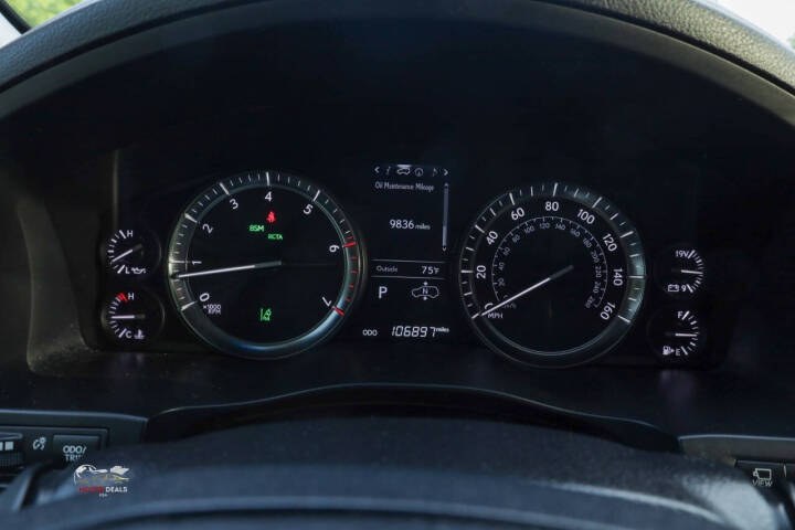 2018 Lexus LX 570 - Photo 13